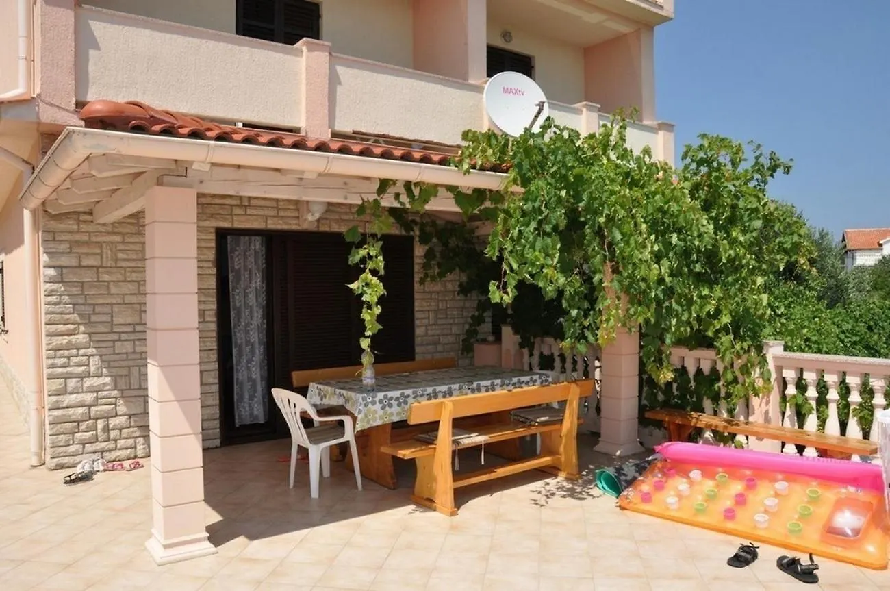 Apartments With A Parking Space Lopar, Rab - 23747 洛帕
