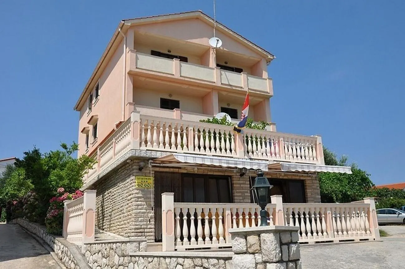 Apartments With A Parking Space Lopar, Rab - 23747